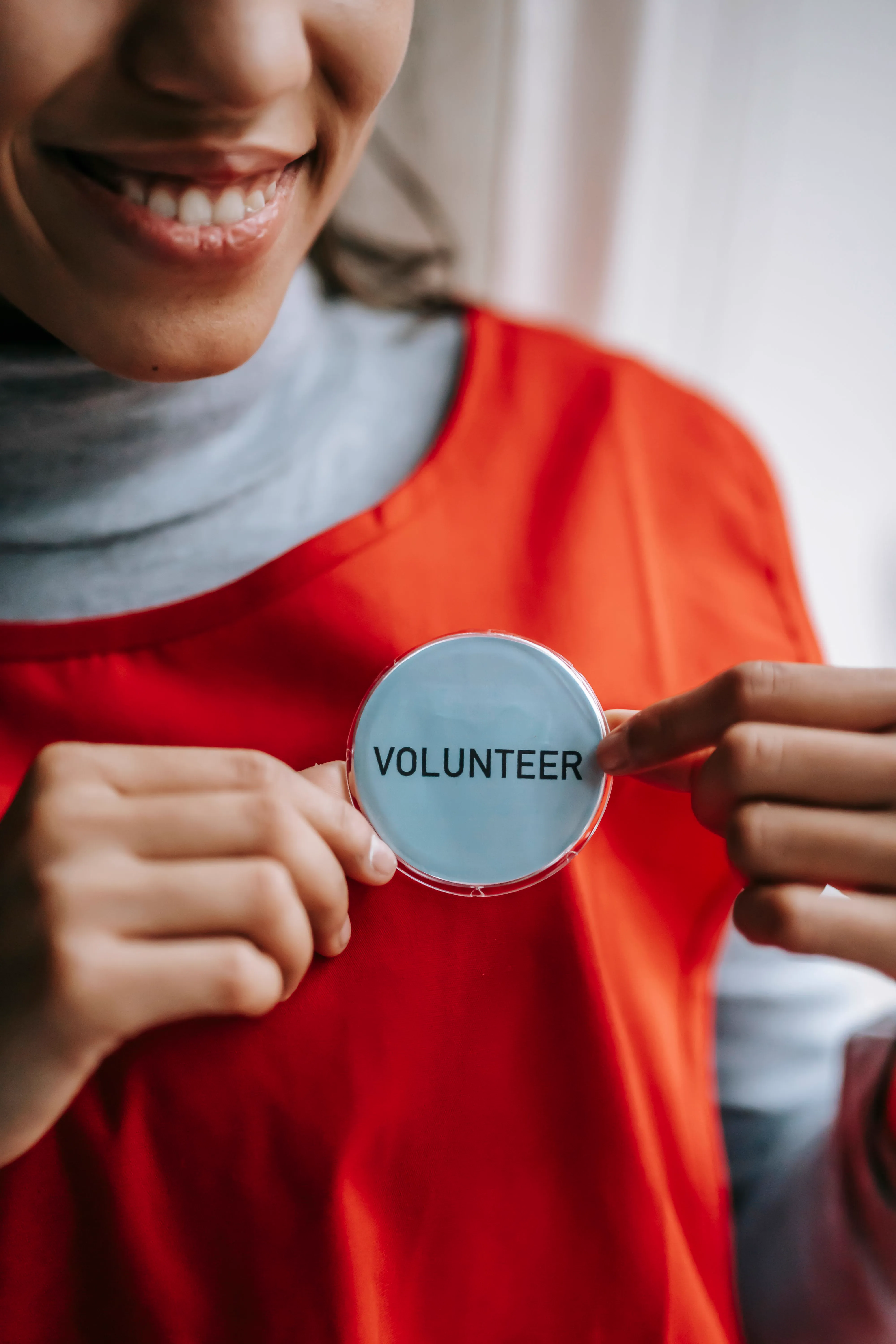 Students volunteering outdoors in Ottawa